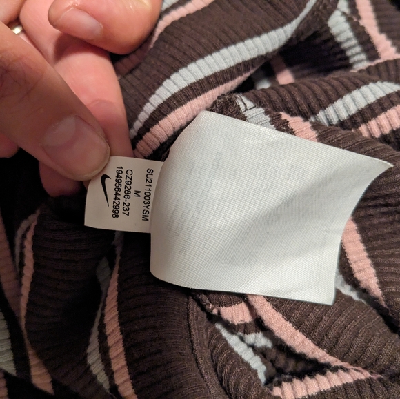 Nike brown striped casual dress (size M) - Picture 10 of 11